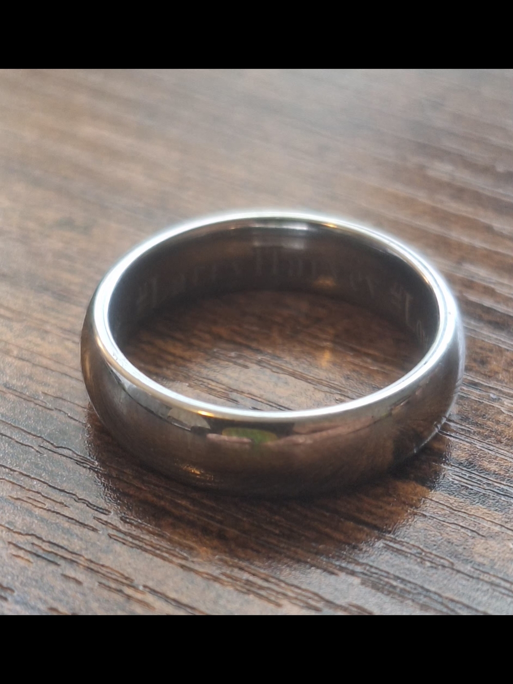 Polished Men's Tungsten Carbine Band Ring Size 7.5 Engraved 9.14 Grams